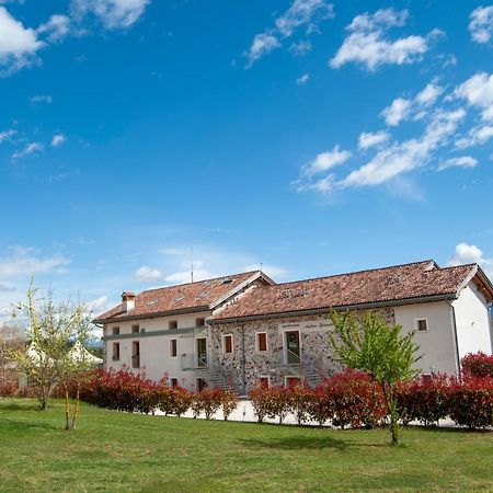 Agriturismo Antico Splendore Villa Pullir Bagian luar foto