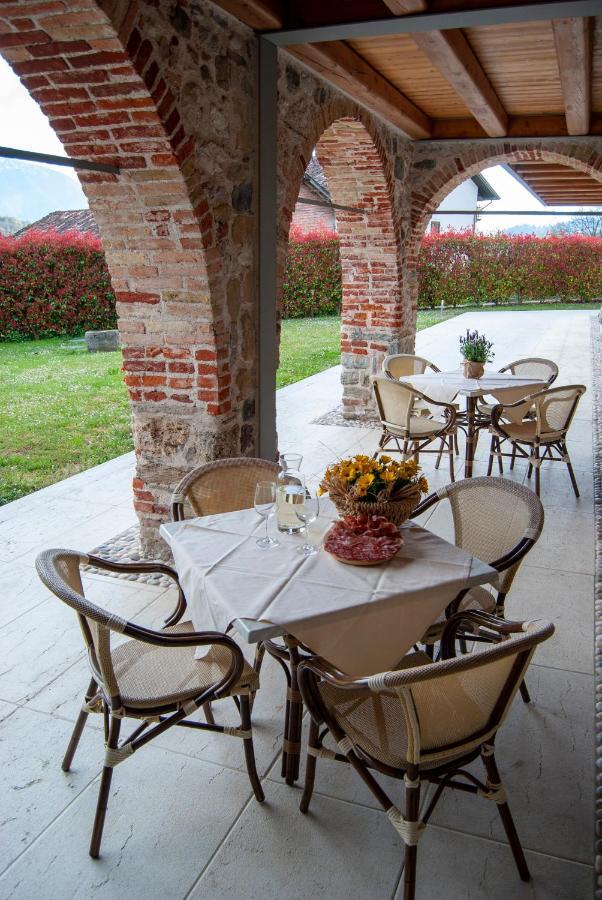 Agriturismo Antico Splendore Villa Pullir Bagian luar foto