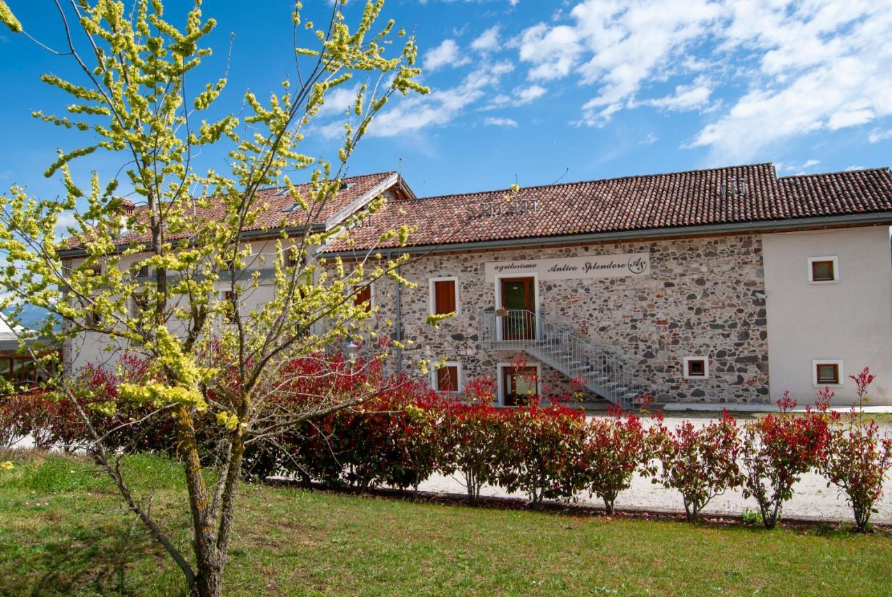 Agriturismo Antico Splendore Villa Pullir Bagian luar foto