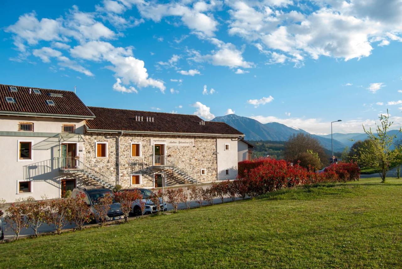 Agriturismo Antico Splendore Villa Pullir Bagian luar foto